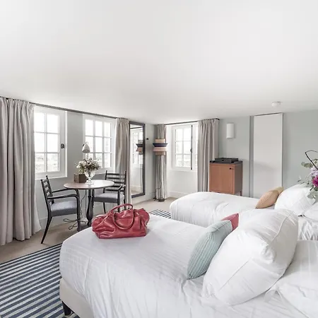 Hotell Arthus-bertrand 4*