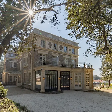 Arthus-bertrand فندق نوارموتيير أون ليل