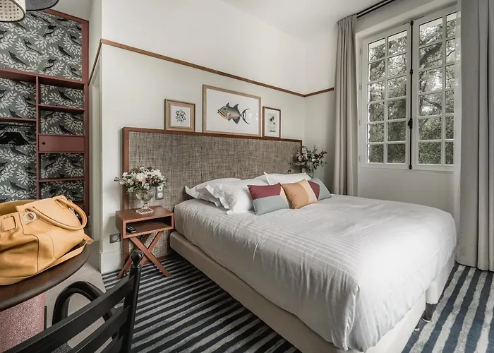 Arthus-bertrand Hotel 4*